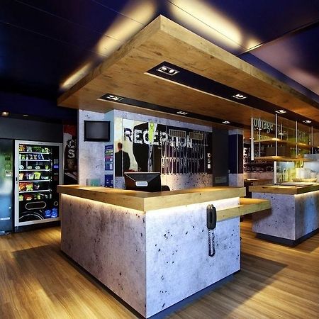Ibis Budget Caen Porte De Bretagne Bretteville-sur-Odon Eksteriør bilde