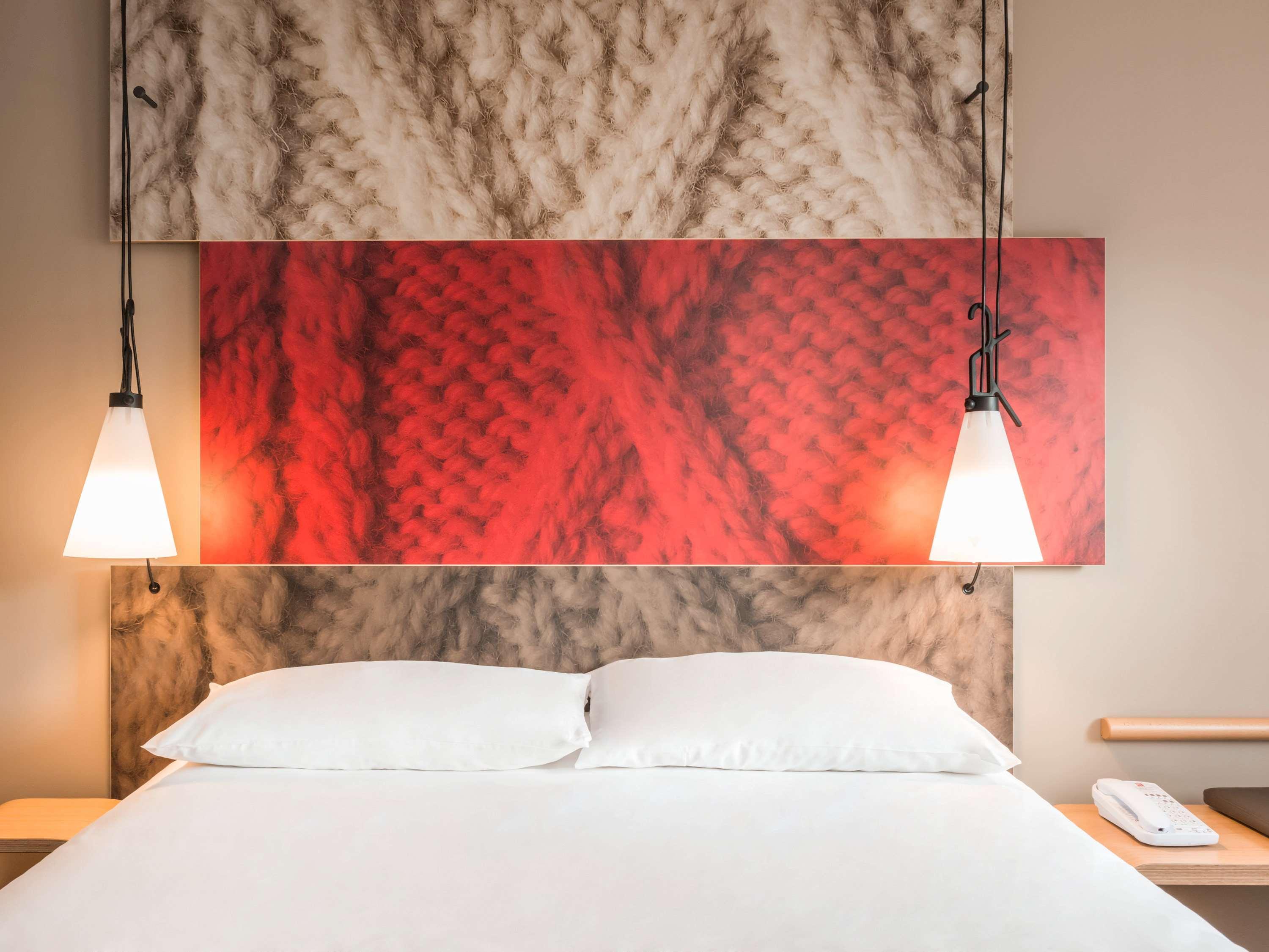 Ibis Budget Caen Porte De Bretagne Bretteville-sur-Odon Eksteriør bilde