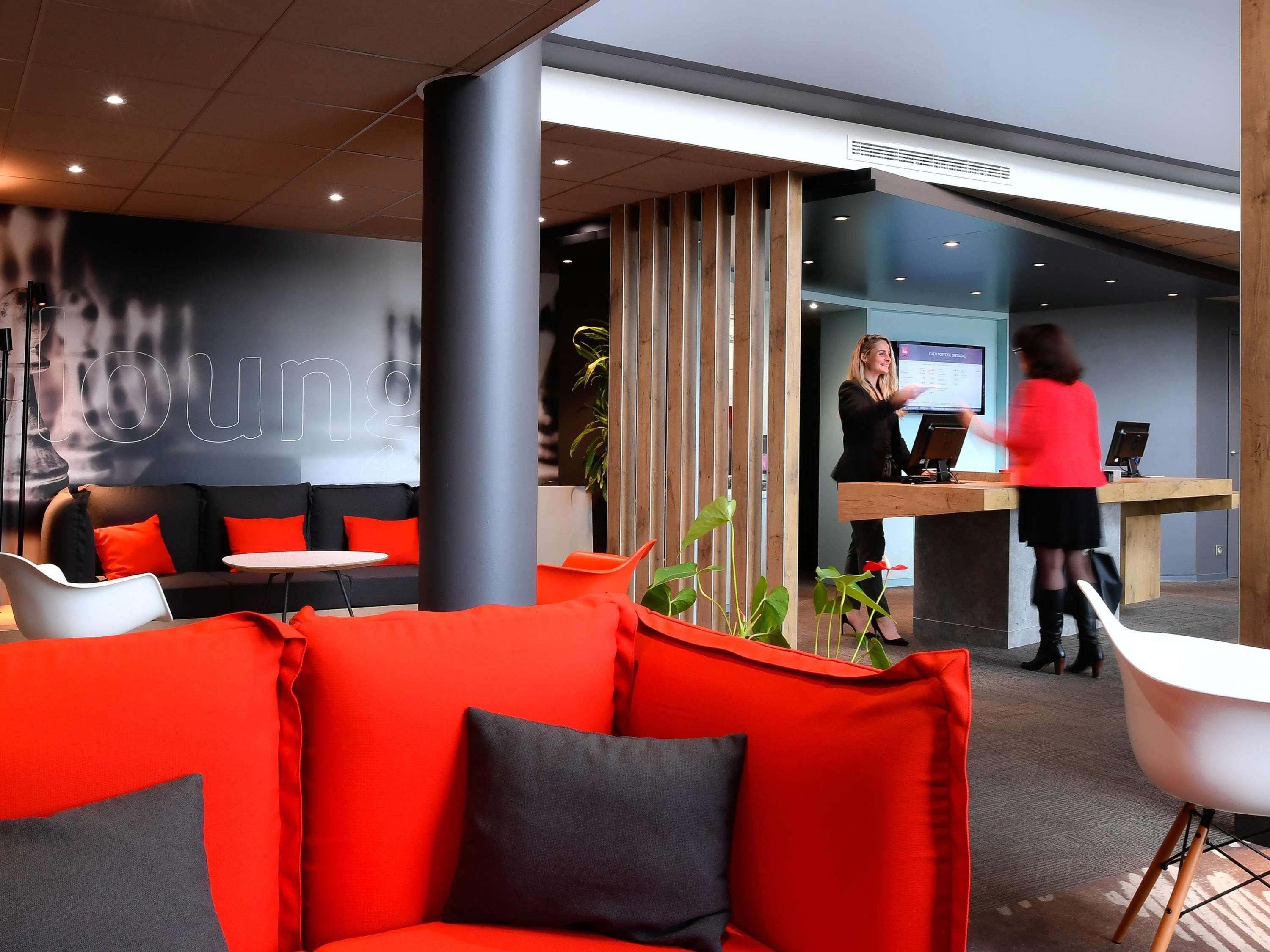 Ibis Budget Caen Porte De Bretagne Bretteville-sur-Odon Eksteriør bilde