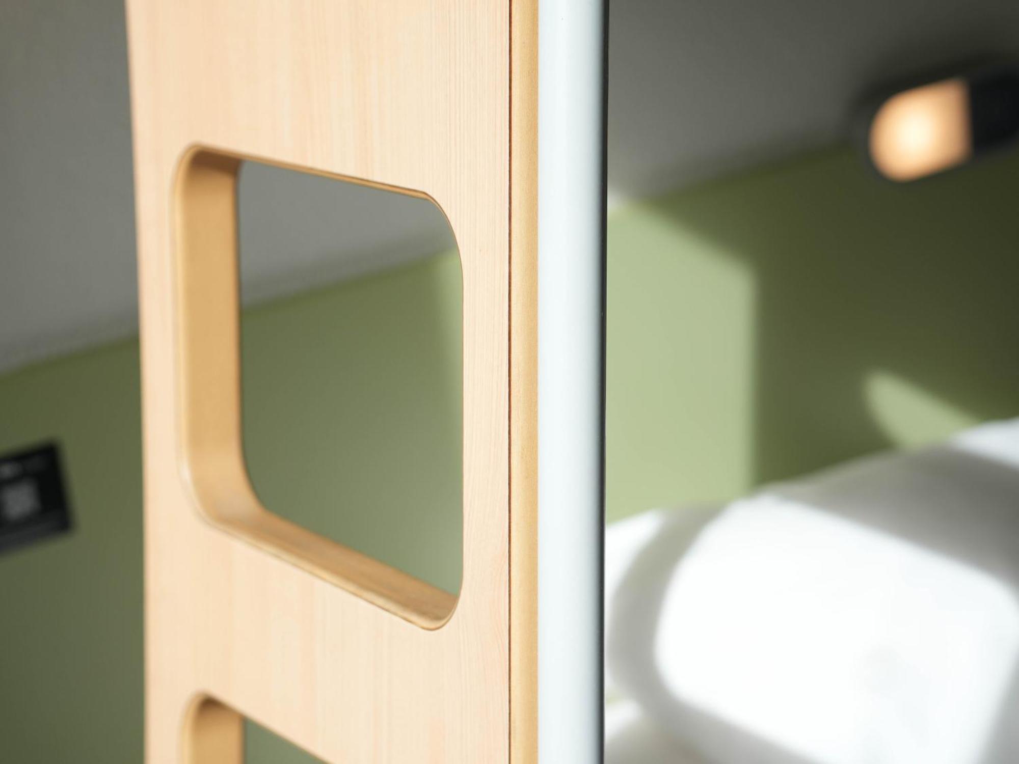 Ibis Budget Caen Porte De Bretagne Bretteville-sur-Odon Eksteriør bilde