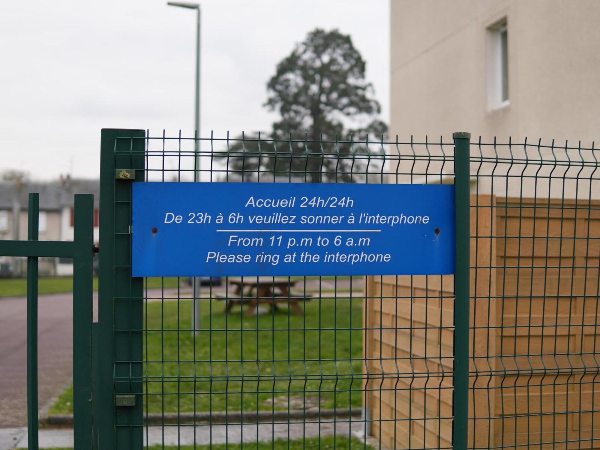 Ibis Budget Caen Porte De Bretagne Bretteville-sur-Odon Eksteriør bilde