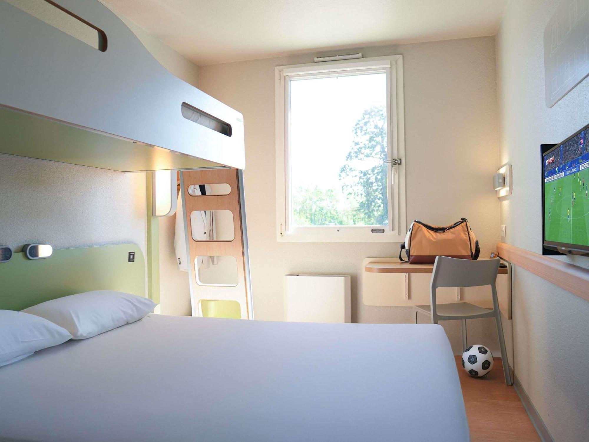 Ibis Budget Caen Porte De Bretagne Bretteville-sur-Odon Eksteriør bilde